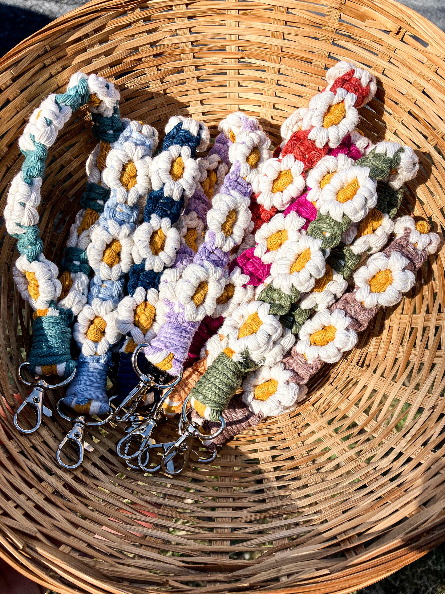 Macrame Daisy Wristlet Keychain