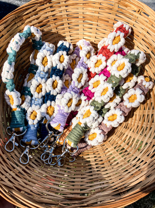Macrame Daisy Wristlet Keychain