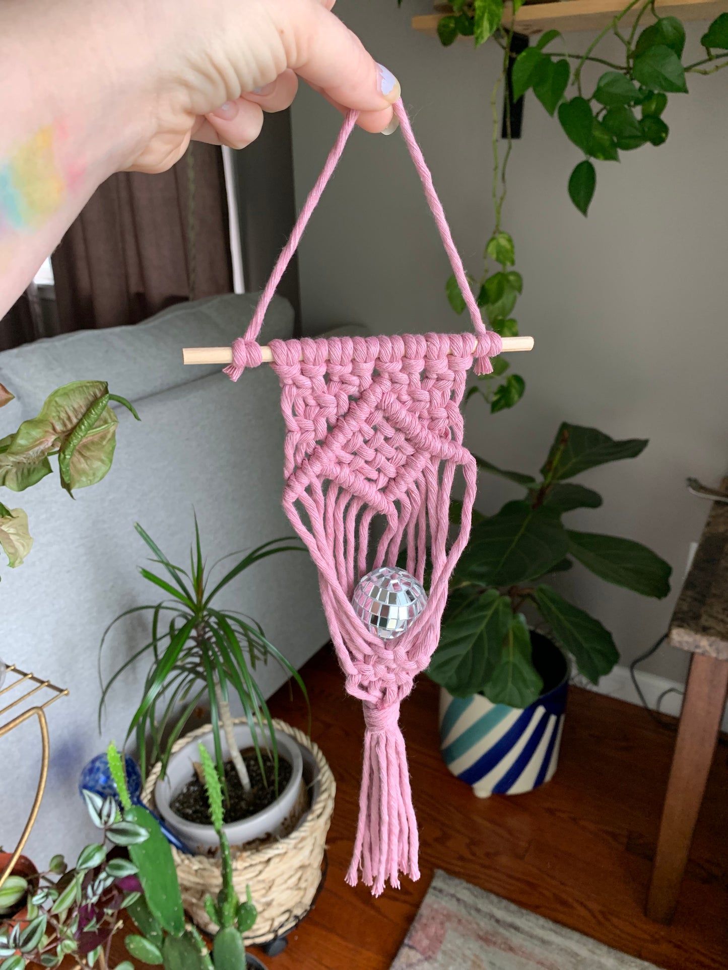 Macrame Air Plant Hanger with Weave Center